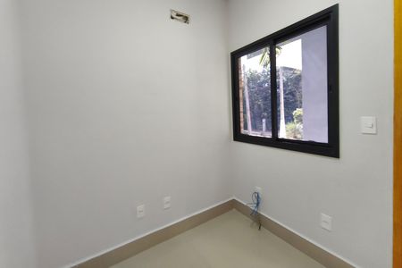 Casa de condomínio para alugar com 212m², 3 quartos e 4 vagasEscritório