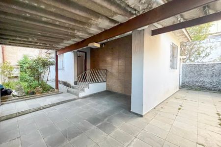 Garagem de casa à venda com 2 quartos, 120m² em Vila Brasilina, São Paulo
