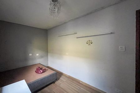 Quarto 2 de casa para alugar com 2 quartos, 120m² em Vila Brasilina, São Paulo