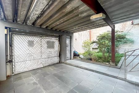 Garagem de casa à venda com 2 quartos, 120m² em Vila Brasilina, São Paulo