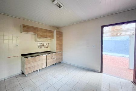 Cozinha de casa à venda com 2 quartos, 120m² em Vila Brasilina, São Paulo