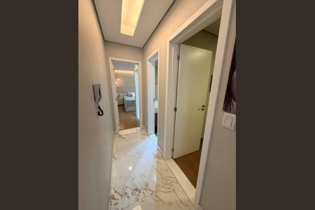 Apartamento à venda com 103m², 2 quartos e 3 vagas Apartamento à venda com 103m², 2 quartos e 3 vagasCorredor