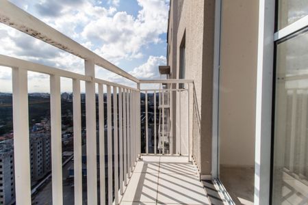 Sacada de apartamento para alugar com 2 quartos, 41m² em Vila Sul Americana, Carapicuíba