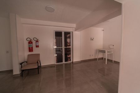 Apartamento para alugar com 53m², 2 quartos e 1 vaga Apartamento para alugar com 53m², 2 quartos e 1 vagaÁrea comum - Salão de festas
