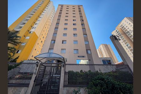 Apartamento à venda com 74m², 3 quartos e 1 vagaFachada