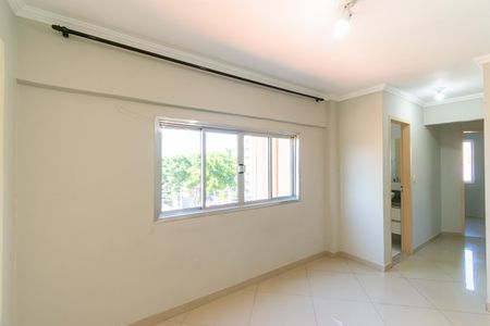 Sala de apartamento para alugar com 3 quartos, 74m² em Vila Antonieta, São Paulo
