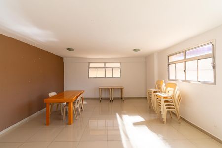 Apartamento à venda com 74m², 3 quartos e 1 vagaÁrea comum