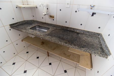 Apartamento para alugar com 65m², 2 quartos e sem vaga