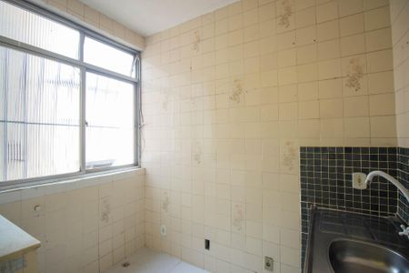 Apartamento para alugar com 40m², 2 quartos e sem vaga Apartamento para alugar com 40m², 2 quartos e sem vagaCozinha e Área de Serviço