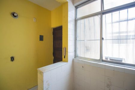 Apartamento para alugar com 40m², 2 quartos e sem vaga Apartamento para alugar com 40m², 2 quartos e sem vagaCozinha e Área de Serviço