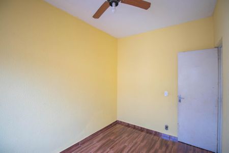 Quarto 2 de apartamento para alugar com 2 quartos, 40m² em Vila Lage, São Gonçalo