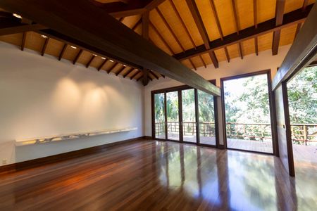 Casa de condomínio à venda com 3300m², 7 quartos e 6 vagasSala