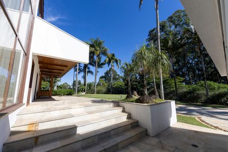 Casa de condomínio à venda com 3300m², 7 quartos e 6 vagasQuintal