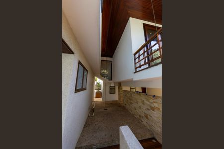 Casa de condomínio à venda com 3300m², 7 quartos e 6 vagasFachada