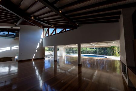 Casa de condomínio à venda com 3300m², 7 quartos e 6 vagasCozinha