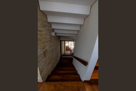 Casa de condomínio à venda com 3300m², 7 quartos e 6 vagasAcesso