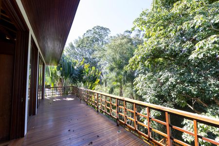 Casa de condomínio à venda com 3300m², 7 quartos e 6 vagasVaranbda