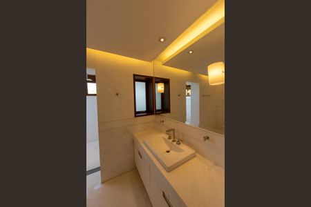 Casa de condomínio à venda com 3300m², 7 quartos e 6 vagasSuite 4