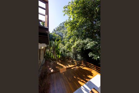 Casa de condomínio à venda com 3300m², 7 quartos e 6 vagasHall
