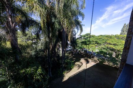 Casa de condomínio à venda com 3300m², 7 quartos e 6 vagasVaranda