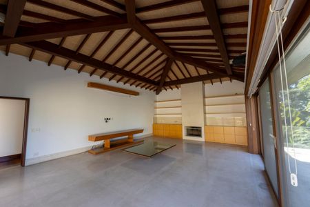 Casa de condomínio à venda com 3300m², 7 quartos e 6 vagasSala 