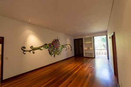 Casa de condomínio à venda com 3300m², 7 quartos e 6 vagasSuite 3