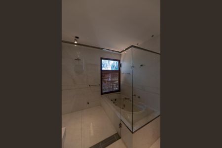 Casa de condomínio à venda com 3300m², 7 quartos e 6 vagasSuite 1