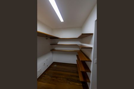 Casa de condomínio à venda com 3300m², 7 quartos e 6 vagasCozinha