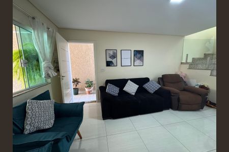 Casa à venda com 140m², 3 quartos e 4 vagasSala