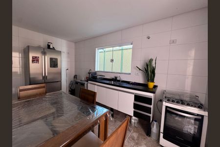 Casa à venda com 140m², 3 quartos e 4 vagasCozinha