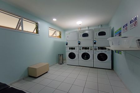 Apartamento para alugar com 63m², 2 quartos e 2 vagas Apartamento para alugar com 63m², 2 quartos e 2 vagasLavanderia