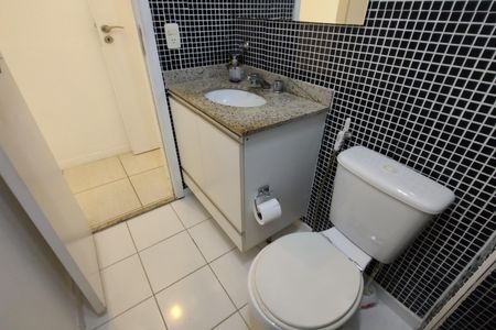 Apartamento para alugar com 63m², 2 quartos e 2 vagas Apartamento para alugar com 63m², 2 quartos e 2 vagasBanheiro Social