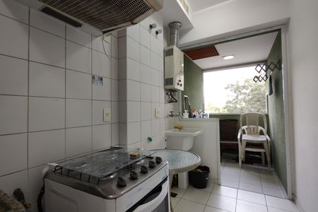 Apartamento para alugar com 63m², 2 quartos e 2 vagas Apartamento para alugar com 63m², 2 quartos e 2 vagasCozinha - Armários