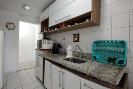 Apartamento para alugar com 63m², 2 quartos e 2 vagas Apartamento para alugar com 63m², 2 quartos e 2 vagasCozinha - Armários