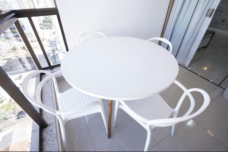 Apartamento para alugar com 89m², 3 quartos e 2 vagas