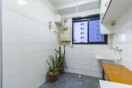 Apartamento à venda com 147m², 3 quartos e 2 vagas Apartamento à venda com 147m², 3 quartos e 2 vagasÁrea de Serviço