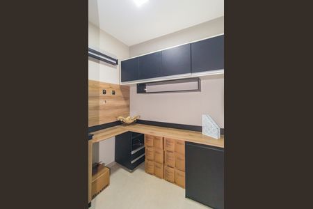 Apartamento à venda com 147m², 3 quartos e 2 vagas Apartamento à venda com 147m², 3 quartos e 2 vagasEscritório