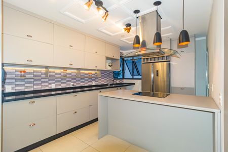 Apartamento à venda com 147m², 3 quartos e 2 vagas Apartamento à venda com 147m², 3 quartos e 2 vagasCozinha