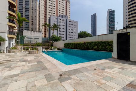 Apartamento à venda com 147m², 3 quartos e 2 vagas Apartamento à venda com 147m², 3 quartos e 2 vagasPiscina