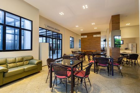 Apartamento à venda com 147m², 3 quartos e 2 vagas Apartamento à venda com 147m², 3 quartos e 2 vagasSalão de Festas