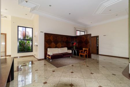 Apartamento à venda com 147m², 3 quartos e 2 vagas Apartamento à venda com 147m², 3 quartos e 2 vagasHall social