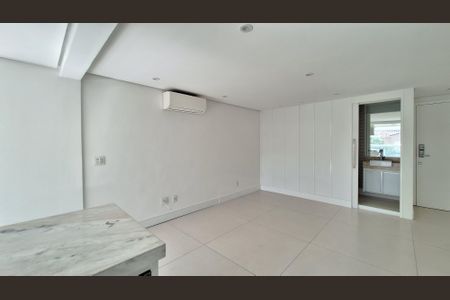 Apartamento à venda com 104m², 2 quartos e 1 vagaSala/Cozinha