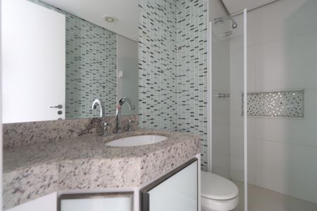 Apartamento à venda com 104m², 2 quartos e 1 vagaBanheiro da Suíte 1