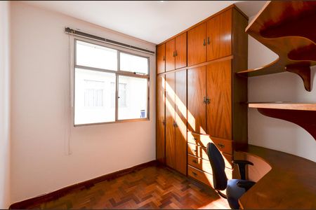 Apartamento para alugar com 76m², 3 quartos e 1 vagaQuarto 2