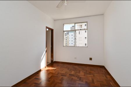 Apartamento para alugar com 76m², 3 quartos e 1 vagaSuíte