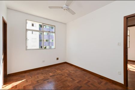 Apartamento para alugar com 76m², 3 quartos e 1 vagaSuíte