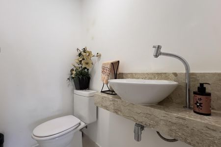 Apartamento à venda com 154m², 3 quartos e 3 vagas Apartamento à venda com 154m², 3 quartos e 3 vagasLavabo
