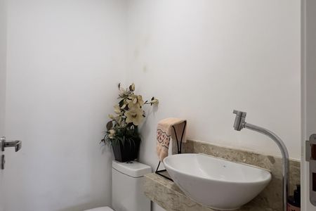 Apartamento à venda com 154m², 3 quartos e 3 vagas Apartamento à venda com 154m², 3 quartos e 3 vagasLavabo