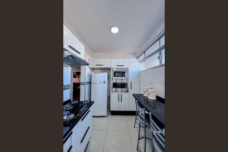 Apartamento à venda com 70m², 2 quartos e 1 vaga Apartamento à venda com 70m², 2 quartos e 1 vagaCozinha