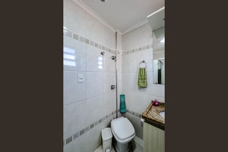 Apartamento à venda com 70m², 2 quartos e 1 vaga Apartamento à venda com 70m², 2 quartos e 1 vagaBanheiro